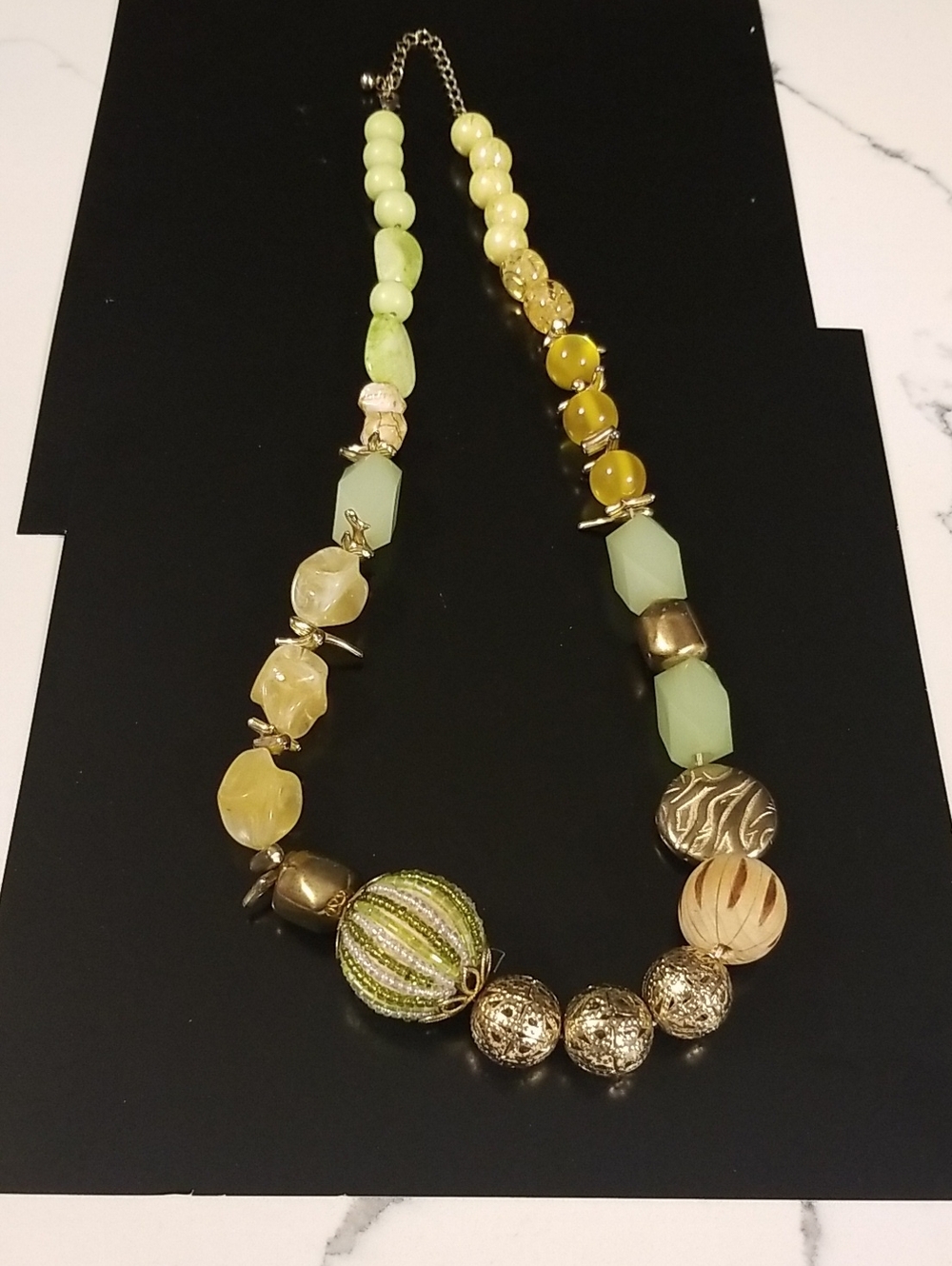 Green & Yellow Beaded  Necklace Costume jewelry